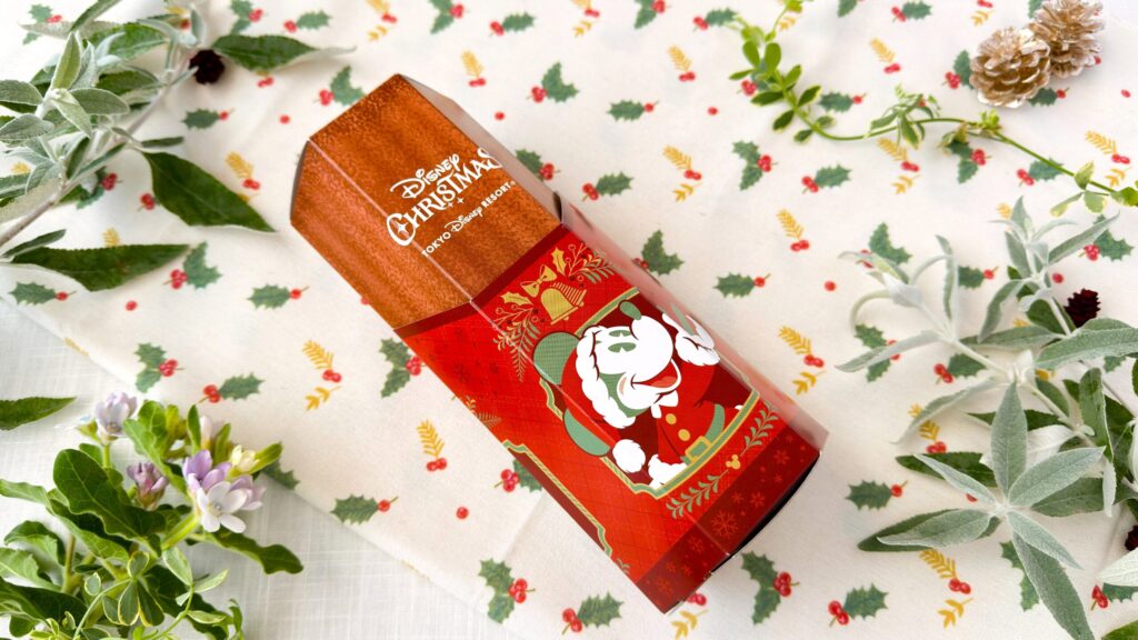 東京ディズニーリゾート_チョコレート風味「チュロススナック 紙箱 ミッキーマウスと仲間たち ディズニー・クリスマス」のパッケージ