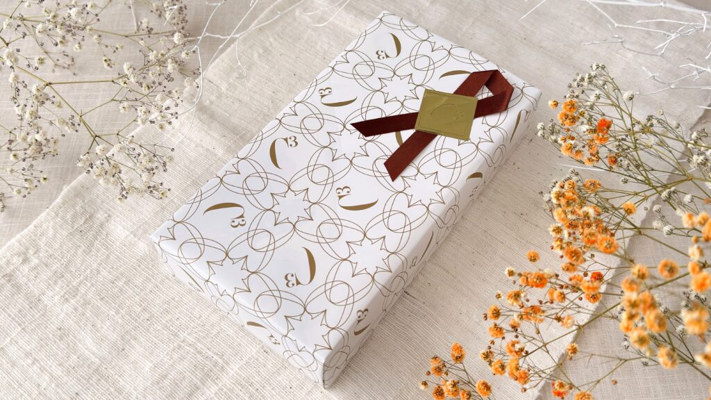 シーキューブ_包装された「焼きティラミス ショコラ」のパッケージ