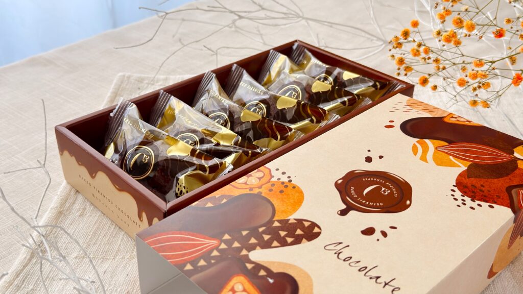 シーキューブ_「焼きティラミス ショコラ」のパッケージあけ