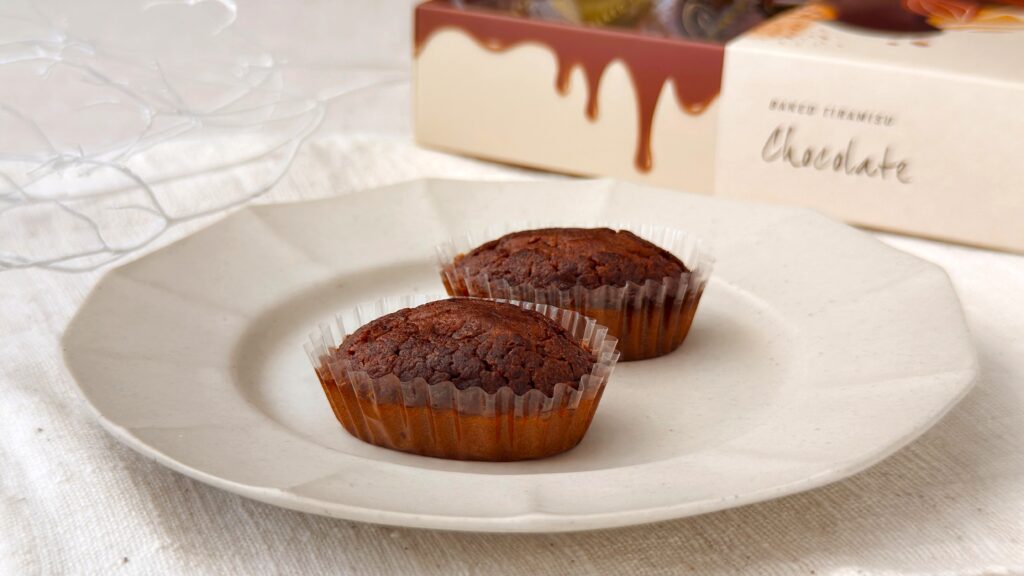 シーキューブ_「焼きティラミス ショコラ」の皿盛り