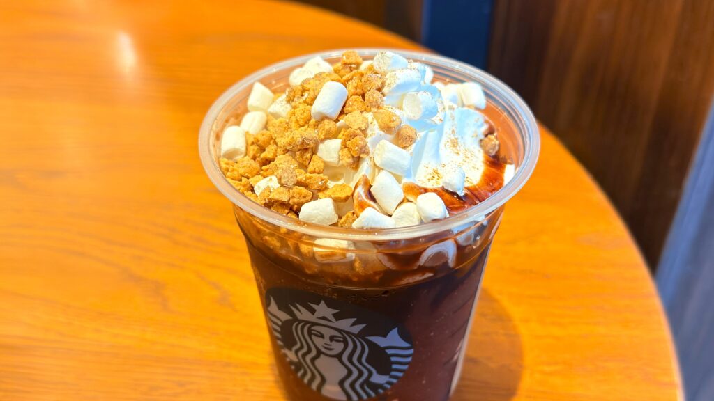 スターバックス_カップにはいった「スモア チョコレート フラペチーノ®」