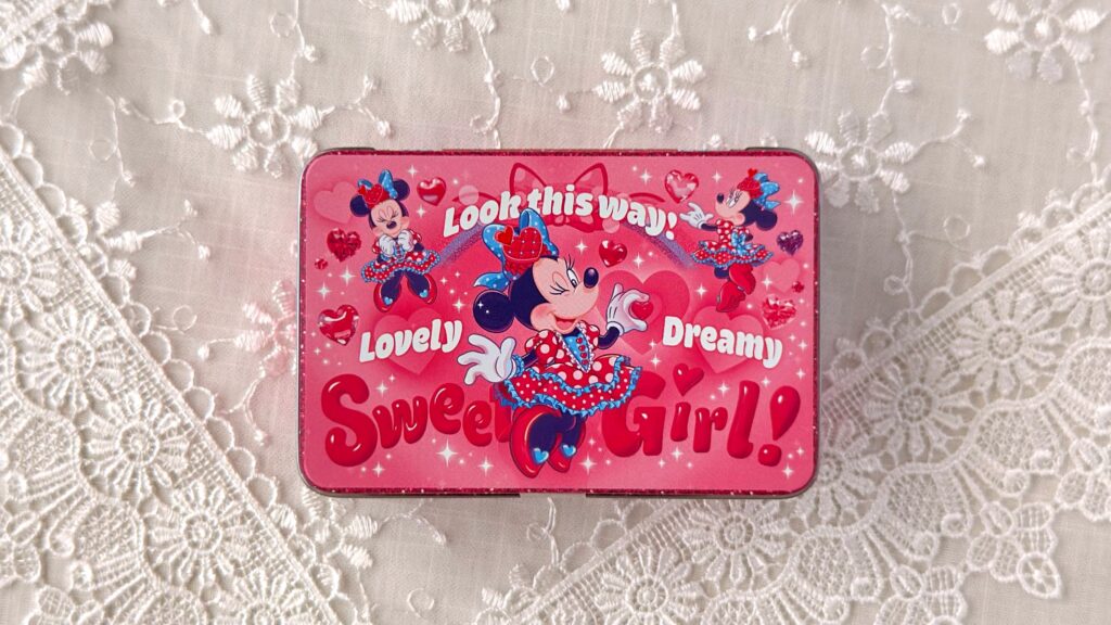 東京ディズニーリゾート__ディズニー・パルパルーザ ミニーのファンダーランド限定「チョコレート（ストロベリー風味＆ミルク」のパッケージ