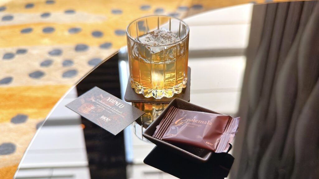 ザ・プリンスギャラリー東京紀尾井町_「Truffevardier Pairing with YOINED（Guatemala）」がテーブルに並んでいる様子