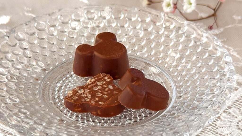 東京ディズニーリゾート_「チョコレート缶 ミニー」の断面