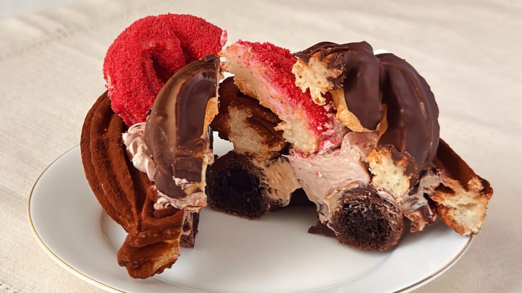 ミスタードーナツ_「トリオハート ショコラ＆プラリネ」の断面