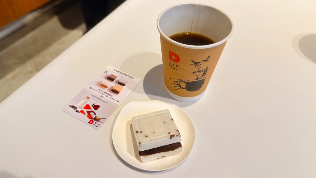 UCC_DRIP POD「グァテマラ＆コロンビア」と「籠む もなか（KOMU MONAKA）チョコレート餡×カカオニブ種」の皿のせ