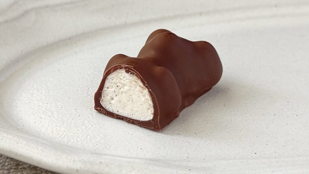 クルイゼル_「ギモーヴベア」ミルクチョコレートの断面