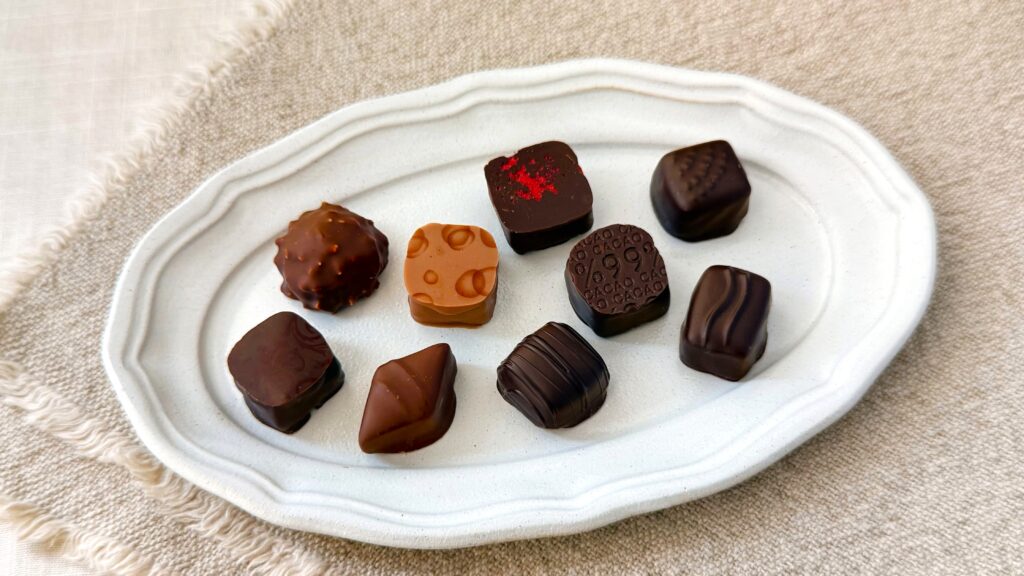 クルイゼル_「コフレ・ル・ショコラ No.15」の皿盛り