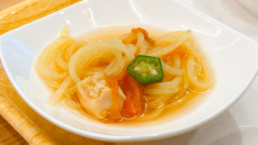 ニチレイ_「盛岡風冷麺」の皿盛り