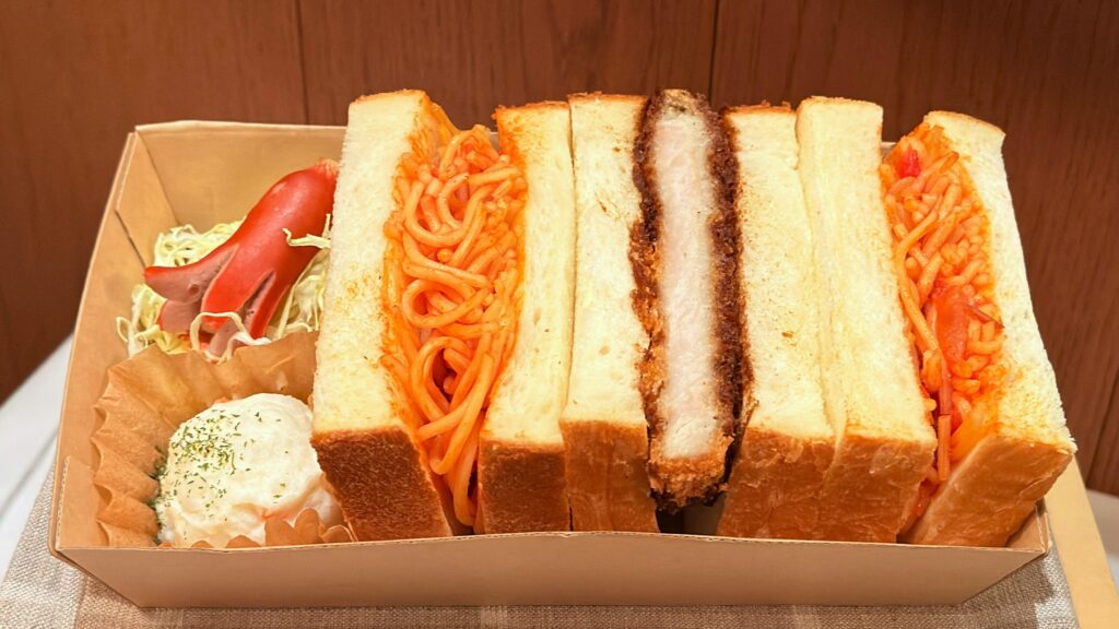 エキュート大宮_エキナカパンめぐり「レトロランチボックス」の皿のせ