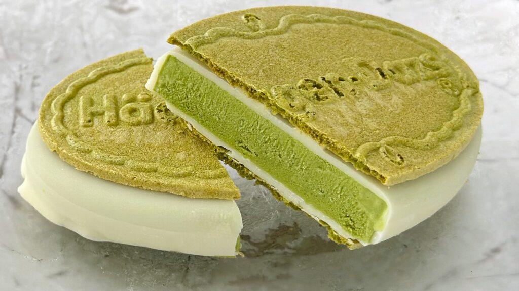 ハーゲンダッツ_クリスピーサンド「ザ・グリーンティー」の断面