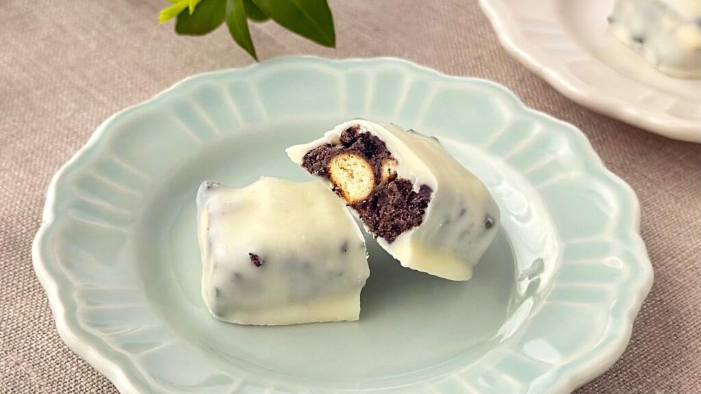 有楽製菓_北海道限定「白いブラックサンダー」の断面