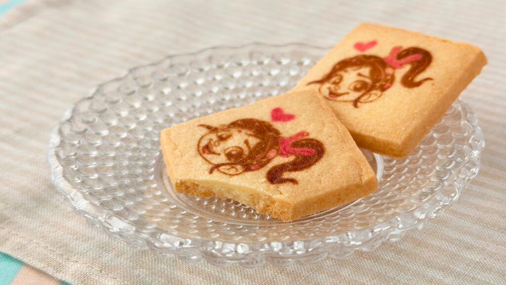 東京ディズニーリゾート__「ヴァネロペのスウィーツ・ポップ・ワールド」の「クッキー 袋 ミッキーマウスと仲間たち ディズニー・パルパルーザ ヴァネロペのスウィーツ・ポップ・ワールド」の断面