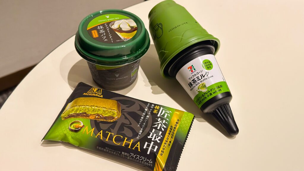セブン-イレブン_「セブンプレミアムワッフルコーン 抹茶ミルク」「匠茶最中」「ナナズグリーンティー抹茶パフェ」のパッケージ