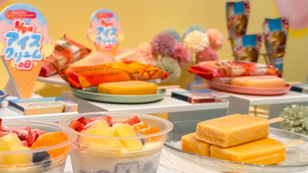 セブン-イレブン_展示ブースに置かれたアイスクリーム
