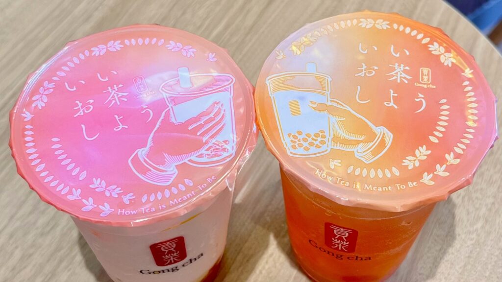 ゴンチャ_「ピーチフルピーチ」が入ったのふた