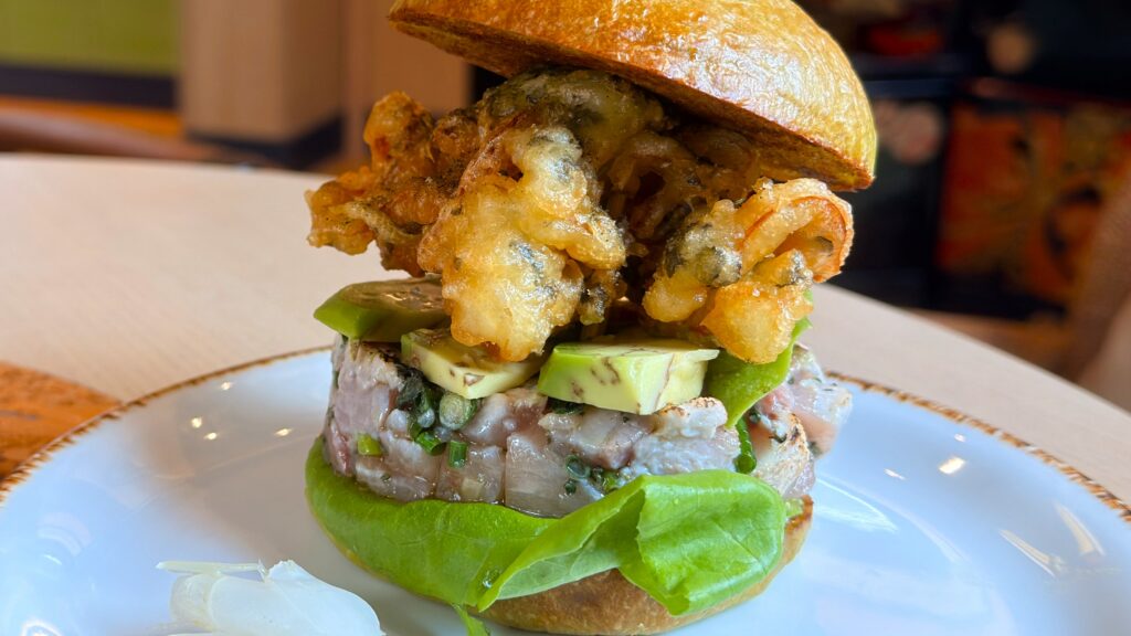キャプション by Hyatt_山本山コラボメニュー「玉露ポケバーガー」のアップ