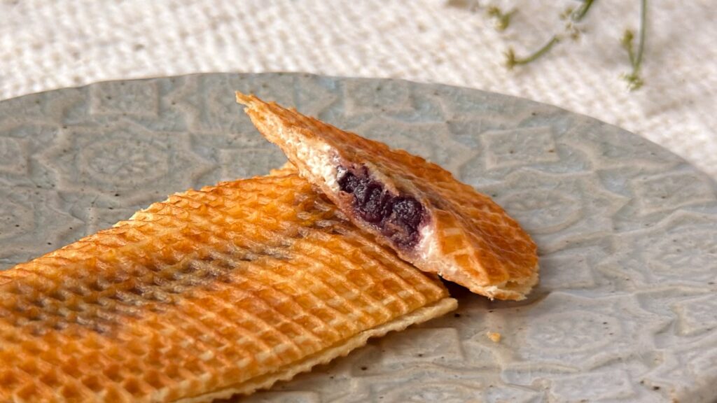 GOOD NEWS_「バターのいとこ ブルーベリー」の断面