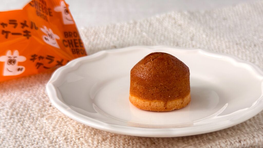 GOOD NEWS_「ブラウンチーズブラザーズ キャラメルケーキ」の皿のせ