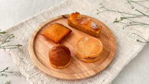 GOOD NEWS_ブラウンチーズブラザーズの焼き菓子の皿盛り