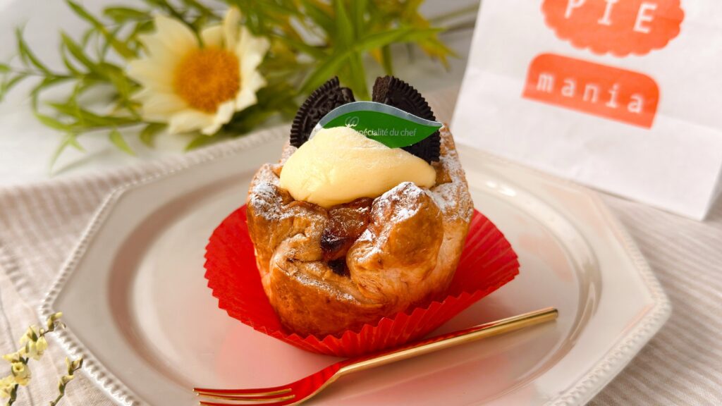 PIE mania_「限定仕様Apple Cupマスカルポーネ」の皿のせとフォーク