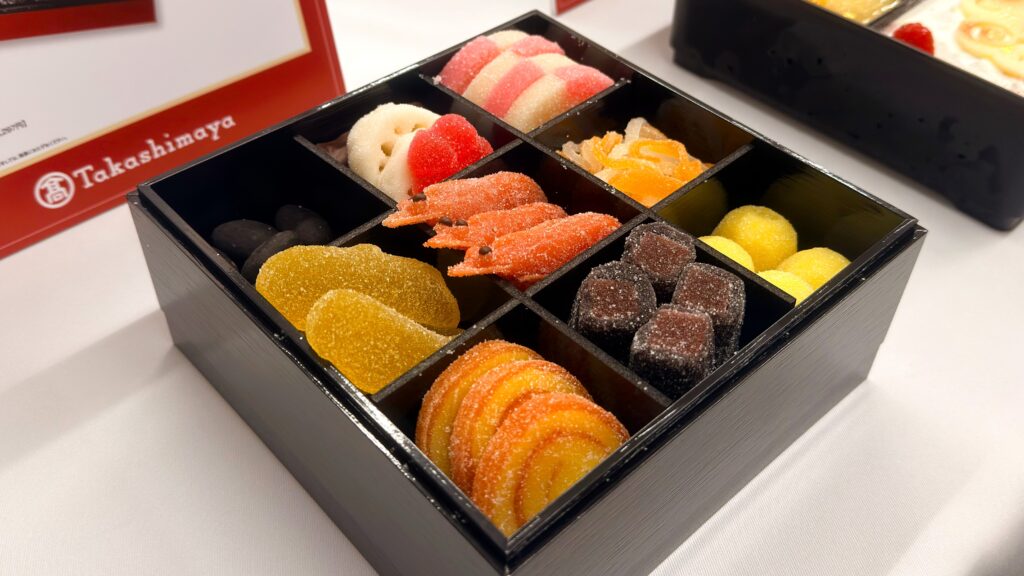 髙島屋_パパブブレ「グミおせち一段」の中身