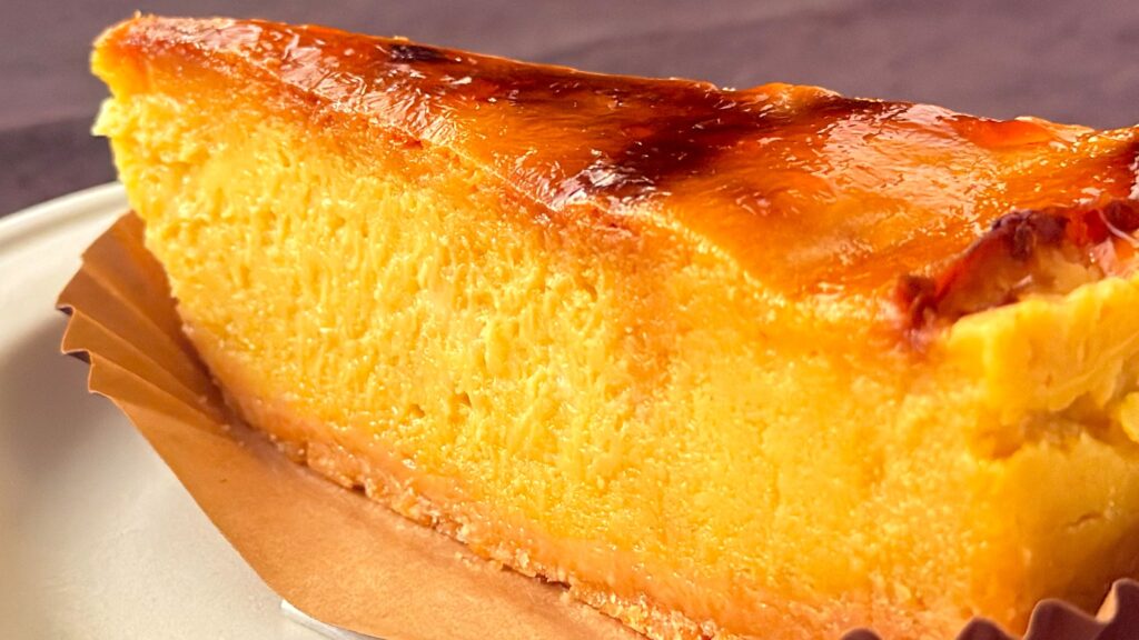 スターバックス_「紅はるかと安納芋の焼き蜜芋ケーキ」の断面